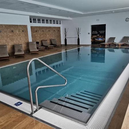 קרלובי וארי Moser Apartment Carlsbad מראה חיצוני תמונה